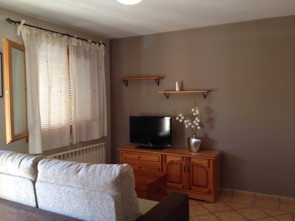 Apartamentos Residencial Fornocal Alquézar Værelse billede