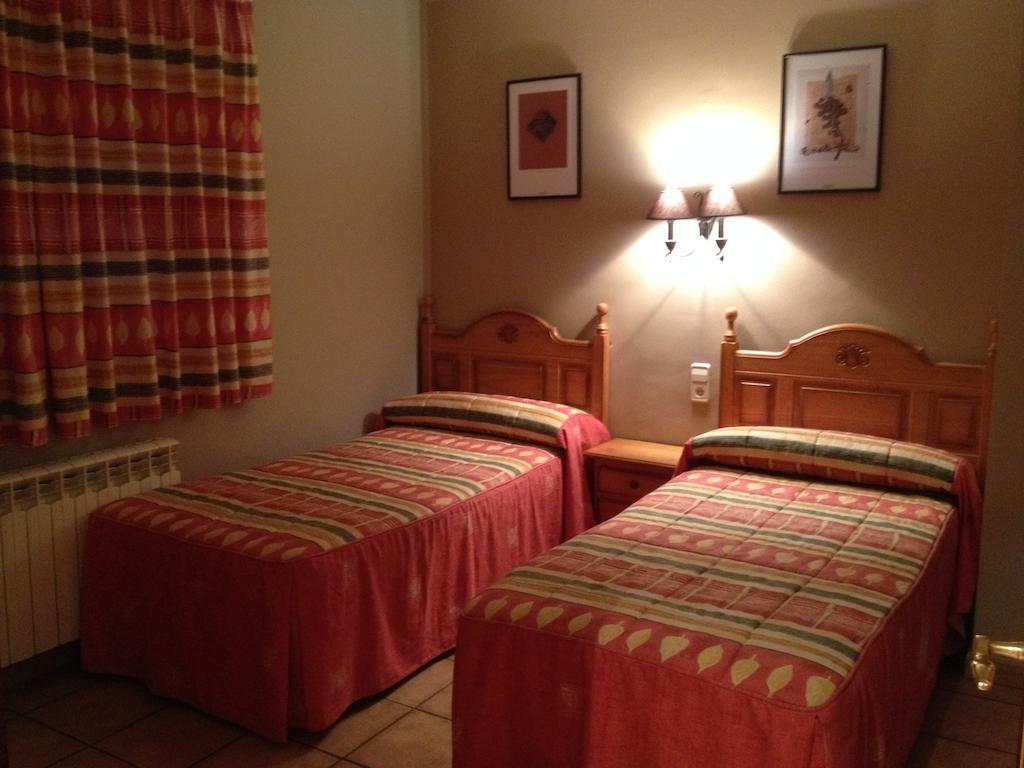 Apartamentos Residencial Fornocal Alquézar Værelse billede